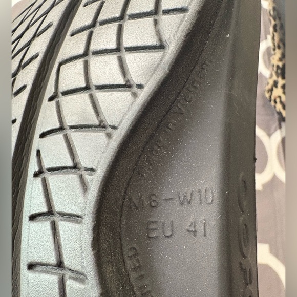 OOFOS Ooahh Slide Sandal Leopard Print Recovery Comfort Slip On Slide Sandals - Picture 7 of 8